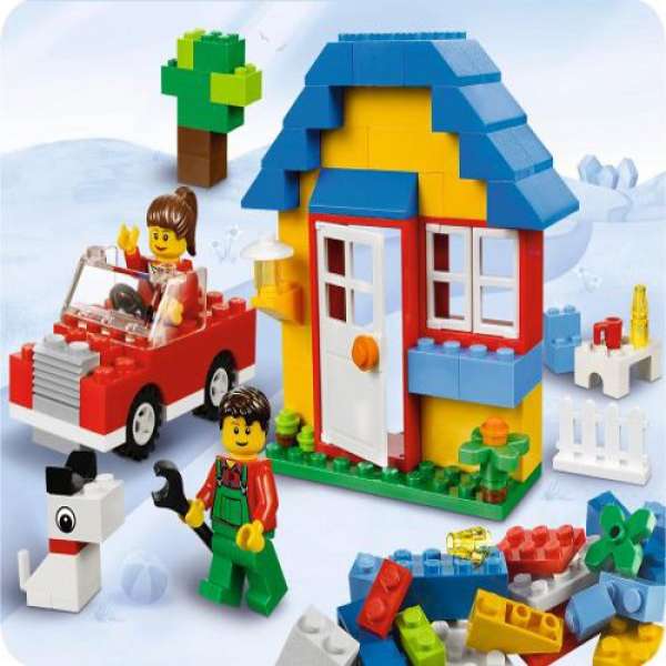 LEGO: House Building Set (5899) | IWOOT
