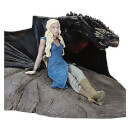 Dark Horse Game of Thrones Daenerys & Drogon Statuette