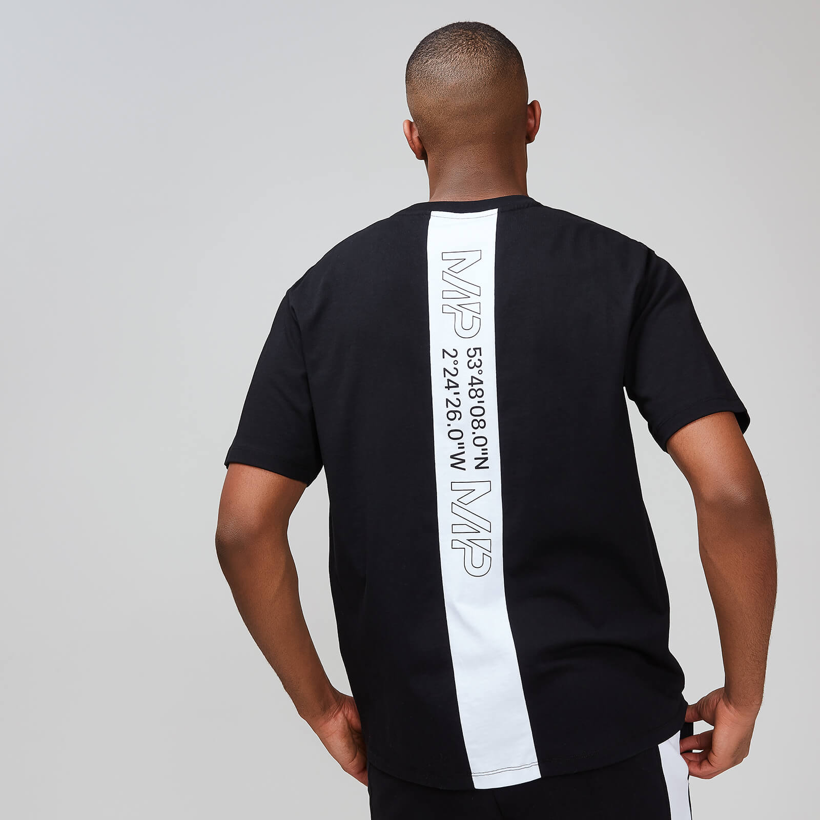 graphic t