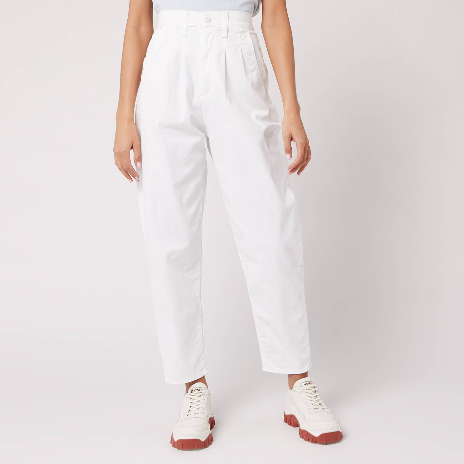 levis white women's jeans