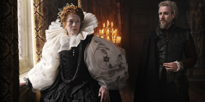 Queen Elizabeth I Stood With The Earl Of Oxford