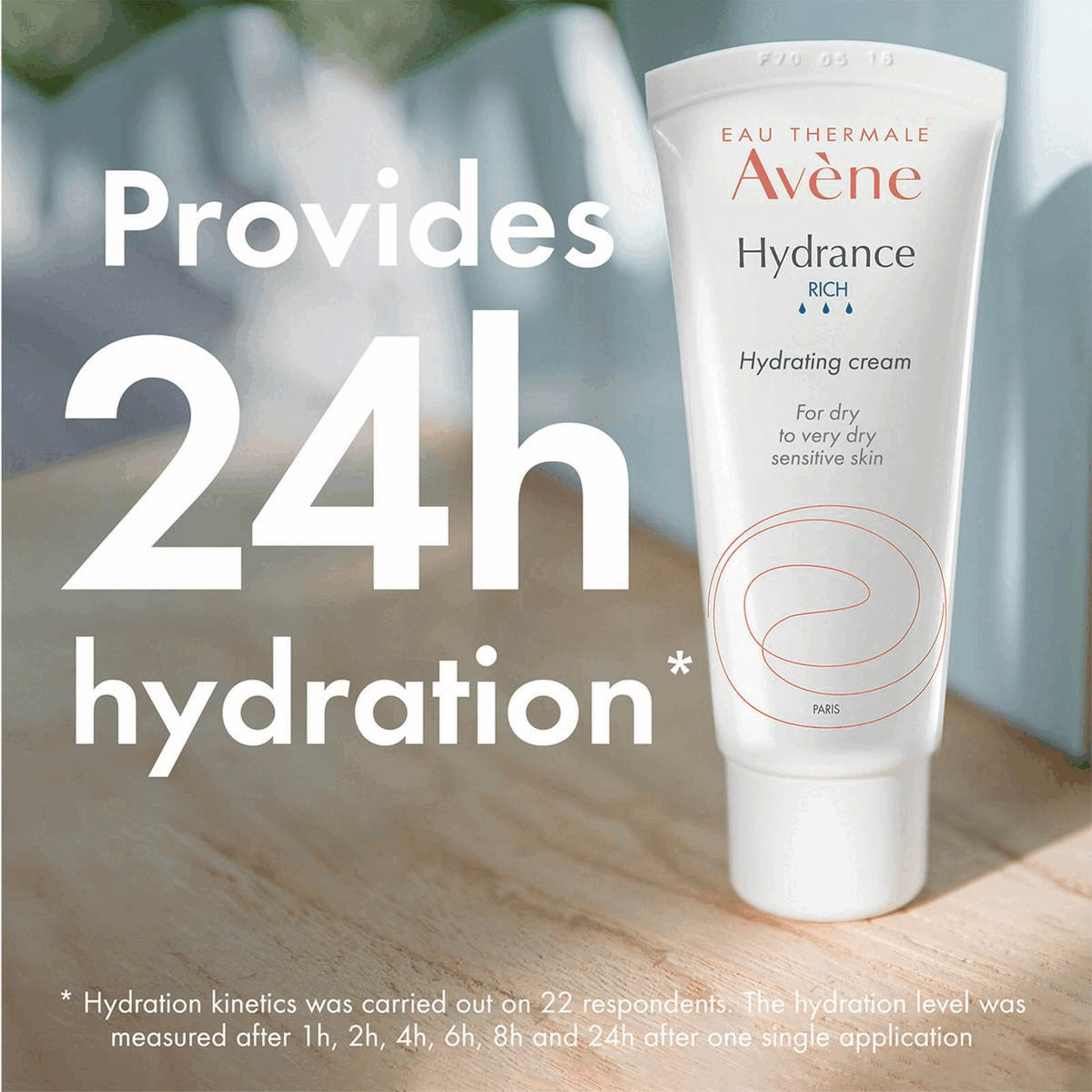 provides 24h hydration. Discover the routine. Tested on sensitive skin, recommended by dermatologists.