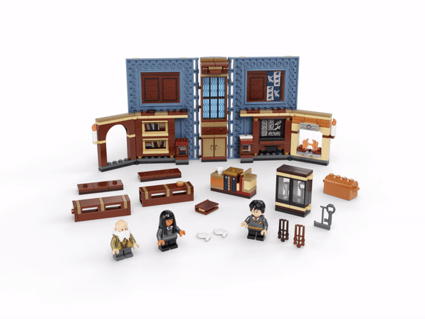 Hogwarts™ Moment: Charms Class 76385 | Harry Potter™ | Buy online at the  Official LEGO® Shop US