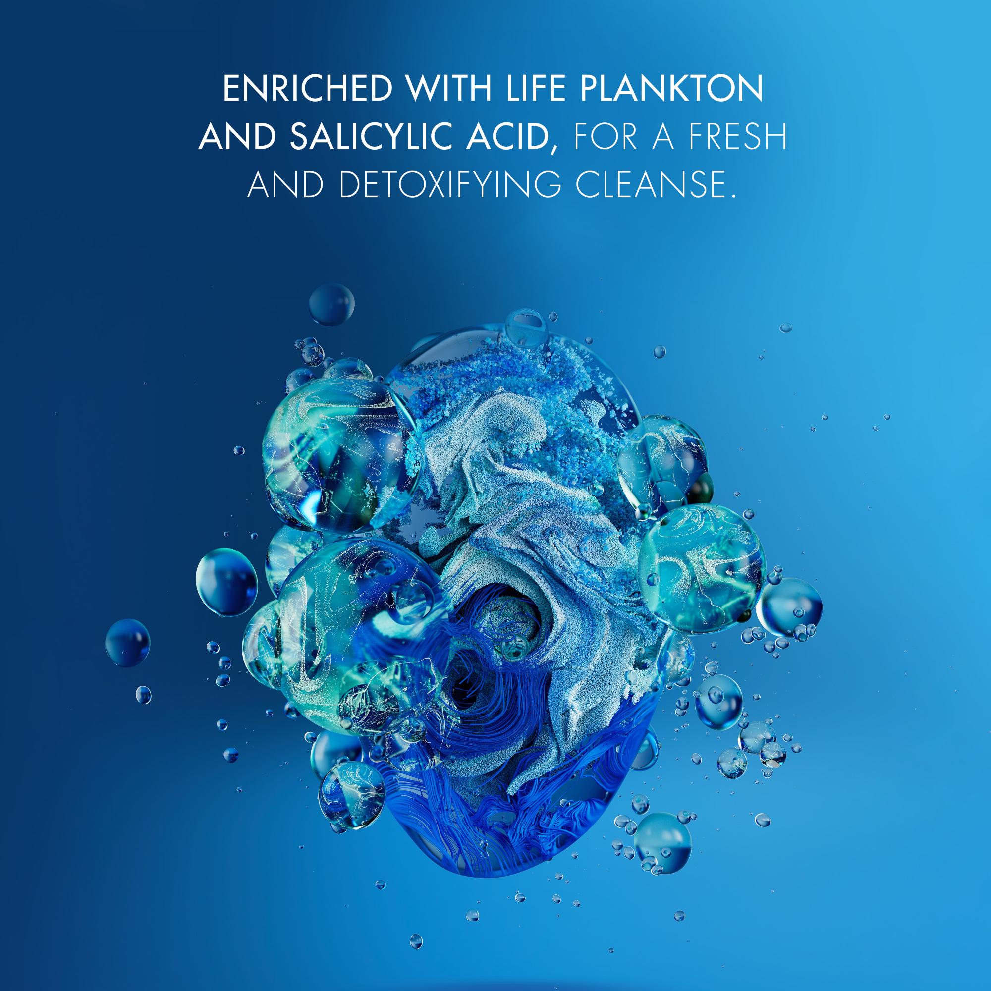 C
ENRICHED WITH LIFE PLANKTON
AND SALICYLIC ACID, FOR A FRESH
AND DETOXIFYING CLEANSE.
6