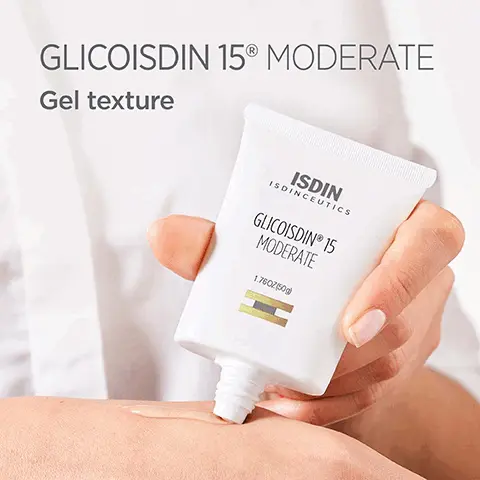 Image 1, glicoisdin 15 moderate gel texture. Image 2, glicoisdin 15 moderate exfoliates skin, renews and unifies skin tone, illuminates and refreshes complexion. Image 3, glicoisdin 15 moderate, 6.1% free glycolic acid. Image 4, glicoisdin 15 moderate after 4 weeks, users said: 100% skin is renewed, 100% skin appears more uniform, 96% skin texture is improved,  87% wrinkles and fine lines reduced. Image 5, glicoisdin 15 moderate before and after 28 days, unifies skin tone and diminishes the appearance of wrinkles. Image 6, glicoisdin 15 moderate, glycolic acid exfoliates, aloe vera calms. Image 7, glicoisdin 15 moderate apply at night to clean, dry skin. requires the simultaneous daily use of sunscreen on the face. Image 8, different glycolic acid concentrations and textures available