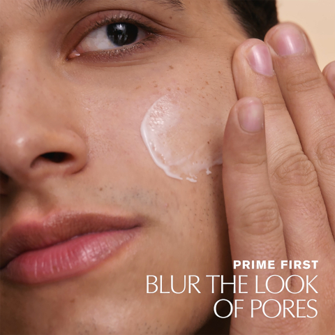 Prime first blur the look of pores