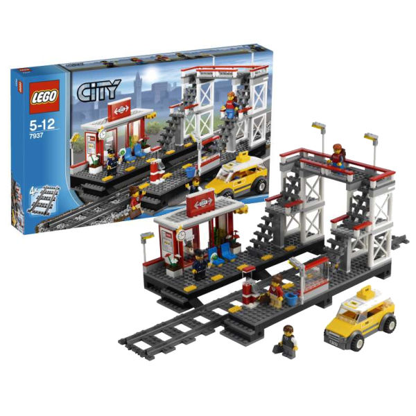 LEGO City: Train Station (7937) Toys | TheHut.com