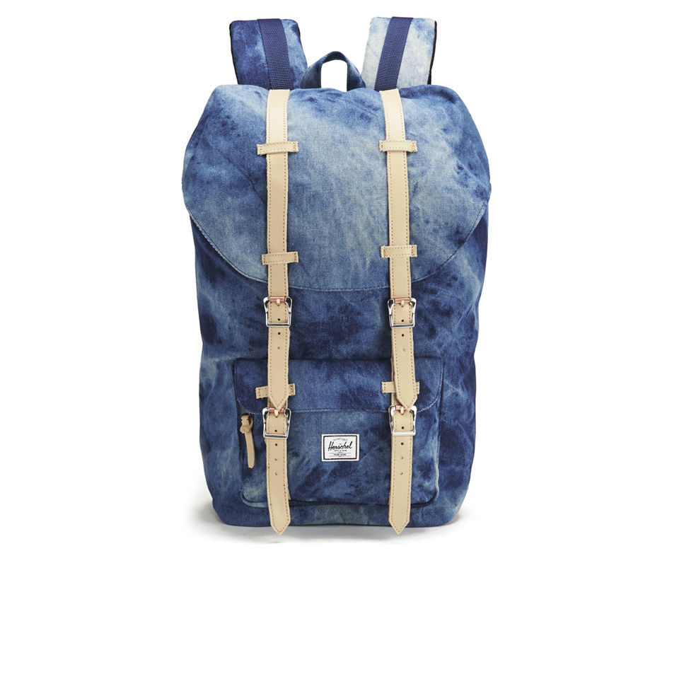 washing herschel backpack