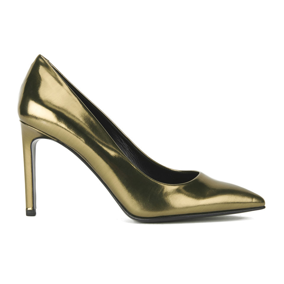 hugo boss gold shoes