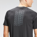 T-shirt à manches courtes à imprimé répétitif MP Graphic Training pour hommes – Noir - XS