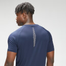 T-shirt à manches courtes à imprimé répétitif MP Mark Graphic Training pour hommes – Bleu pétrole - XS