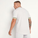 Camiseta Entallada con Paneles - Gris / Negro / Lima