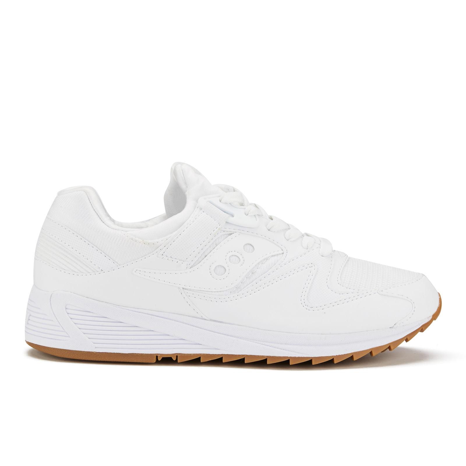 white saucony trainers