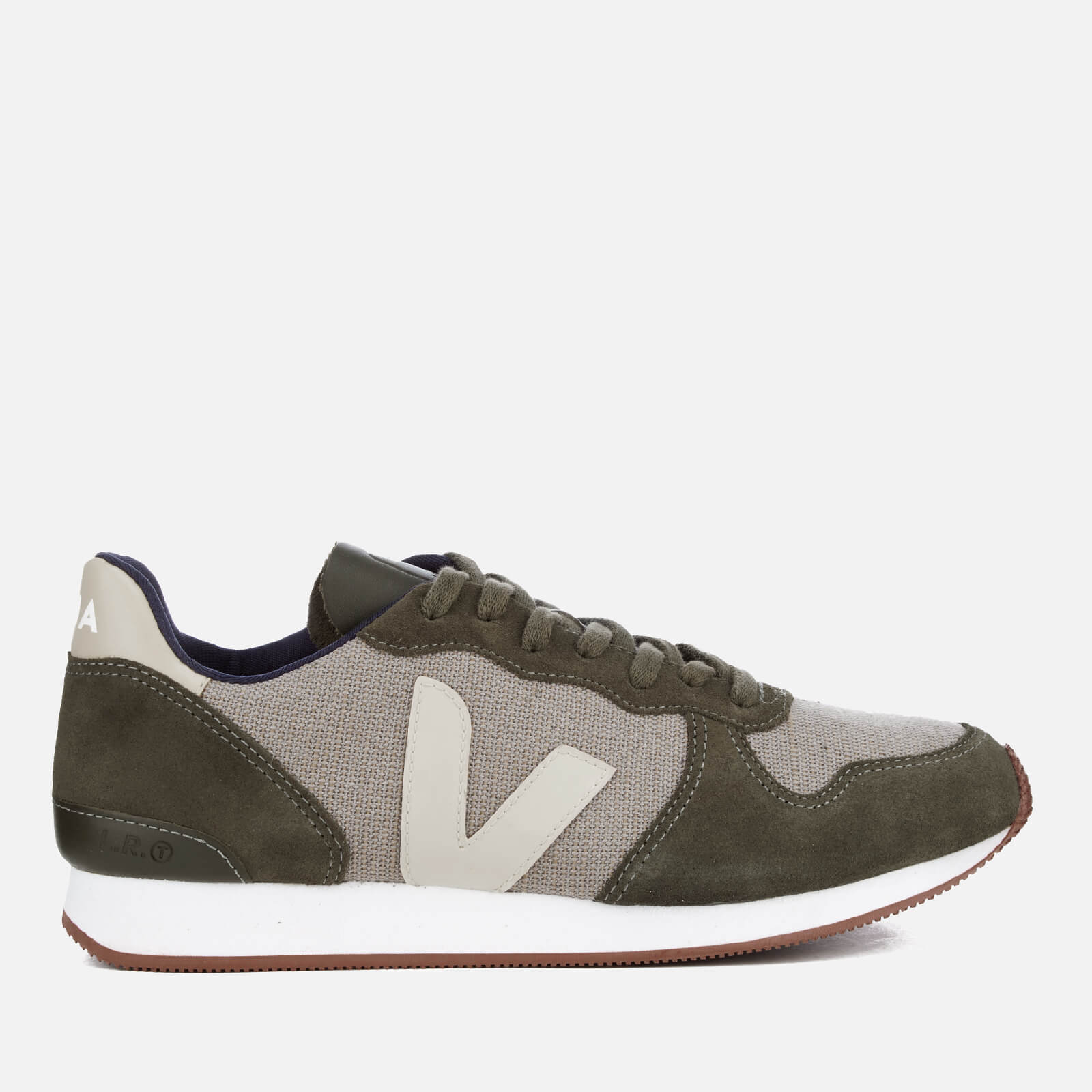 veja holiday trainers