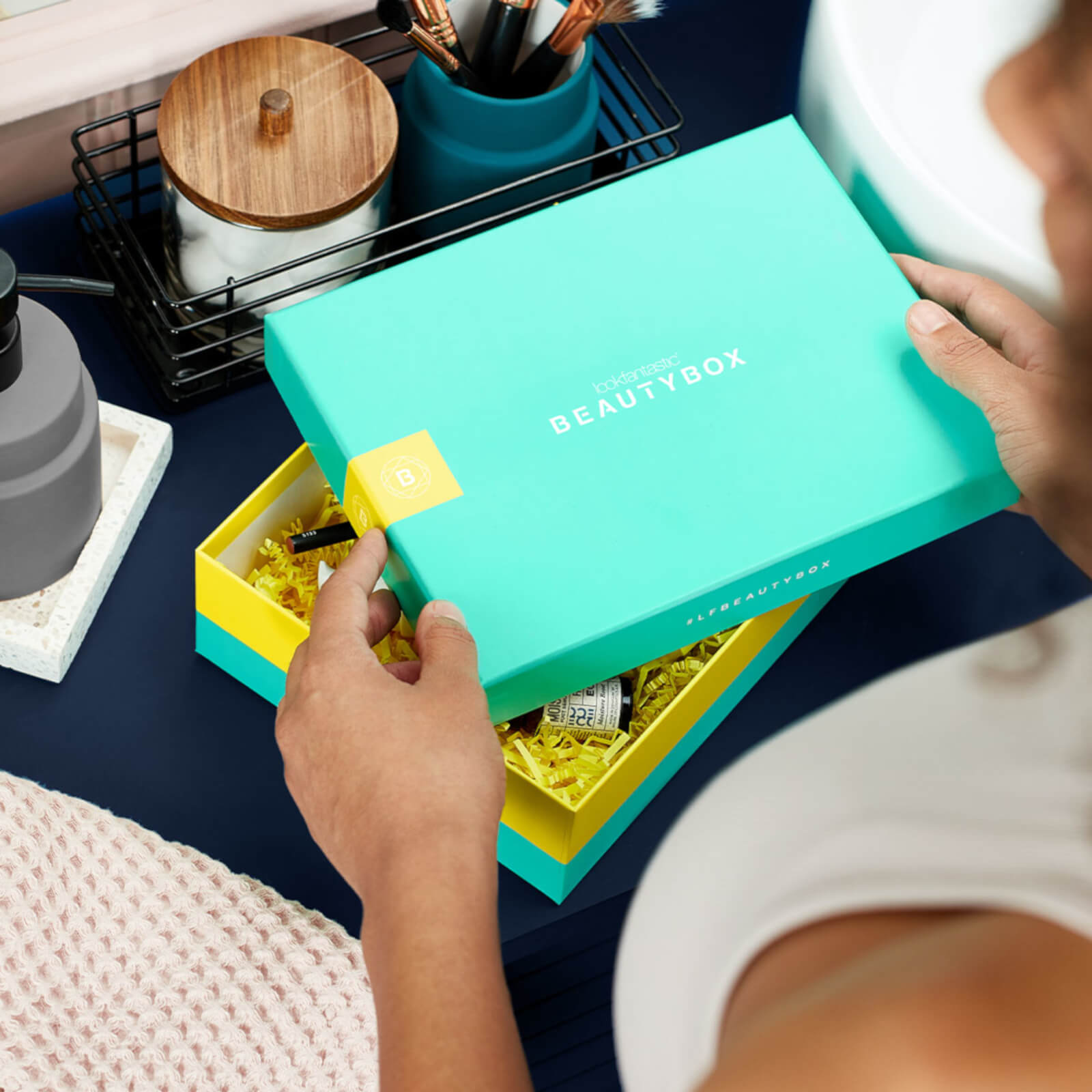 Lookfantastic Beauty Box January 2020 Lookfantastic Hk