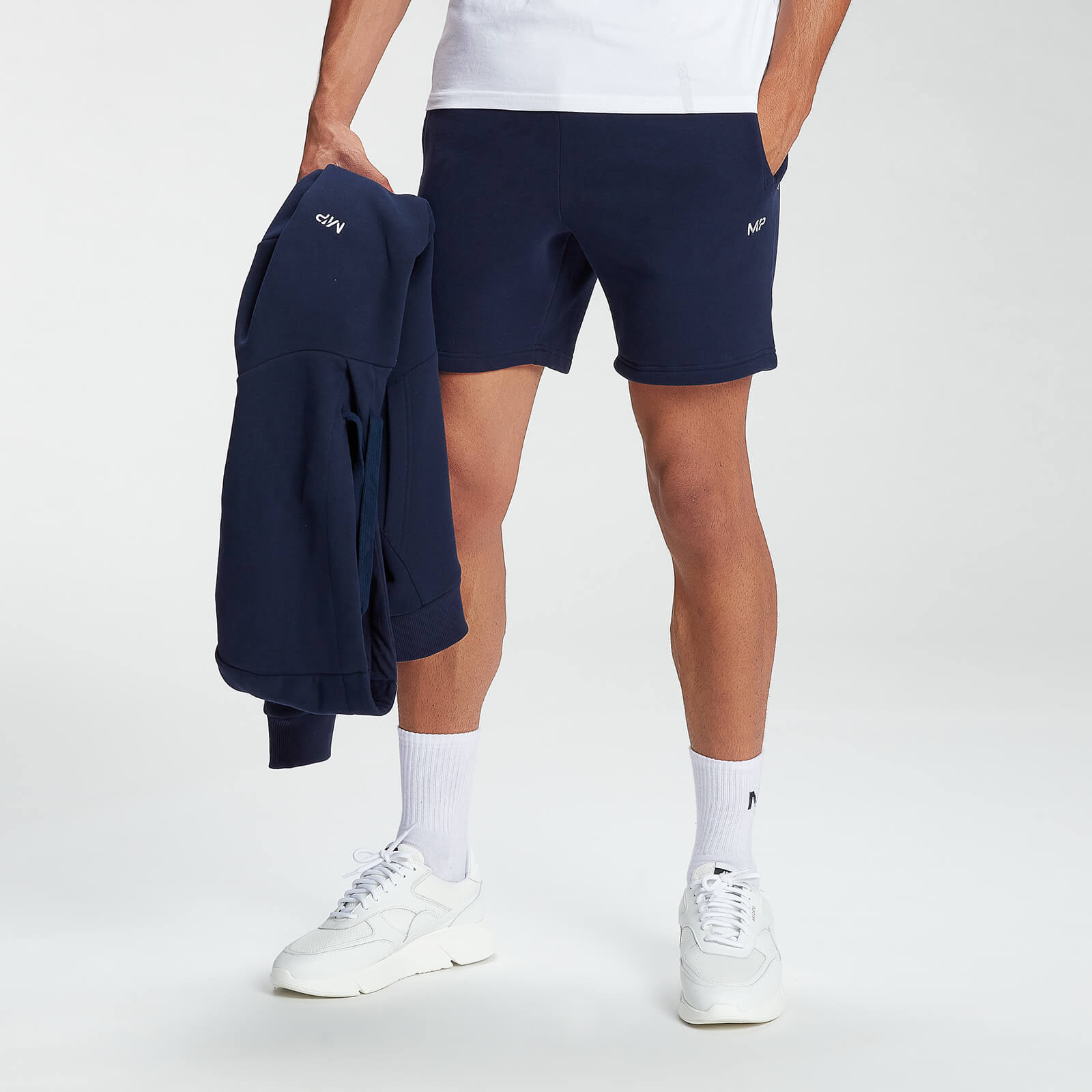 Мъжки спортни шорти Essentials на MP - морско синьо - XS