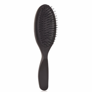 Cepillo exfoliante para el cuero cabelludo de Aveda