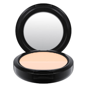 Poudre Pressée Studio Waterweight MAC (nuances variées)