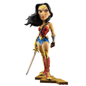 Cryptozoic DC Comics Vinyl Figure Gal Gadot as Wonder Woman 20cm