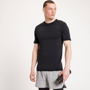 Limited Edition MP Men's Tempo Ultra Seamless тениска с къс ръкав - Black