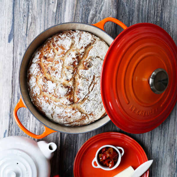 Le Creuset Signature Cast Iron 20cm Round Casserole Dish 2 4l Le Creuset Signature Cast Iron 20cm Round Casserole Dish 2 4l Volcanic Image
