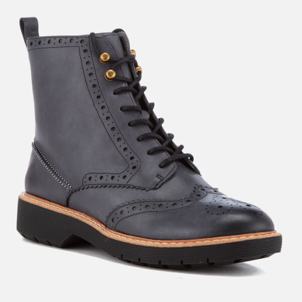 clarks brogues boots