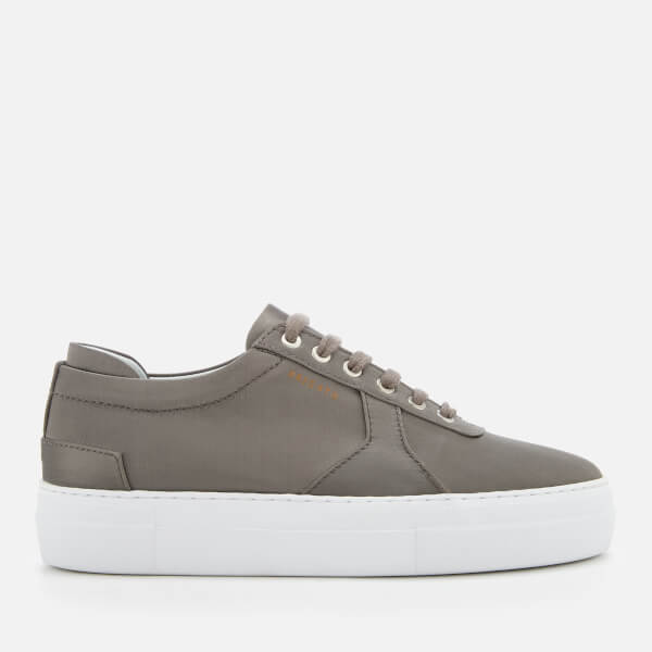 axel arigato women's
