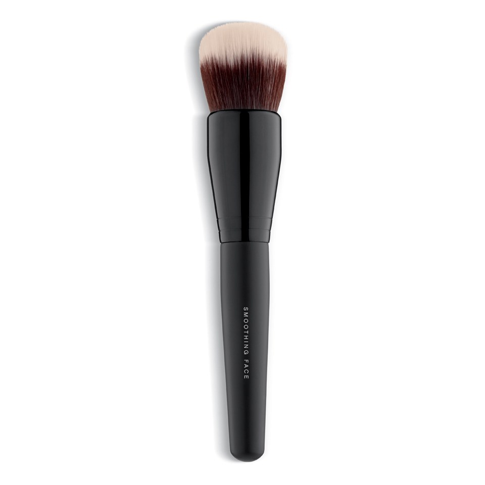 bareMinerals Smoothing Face Brush Free Shipping Lookfantastic