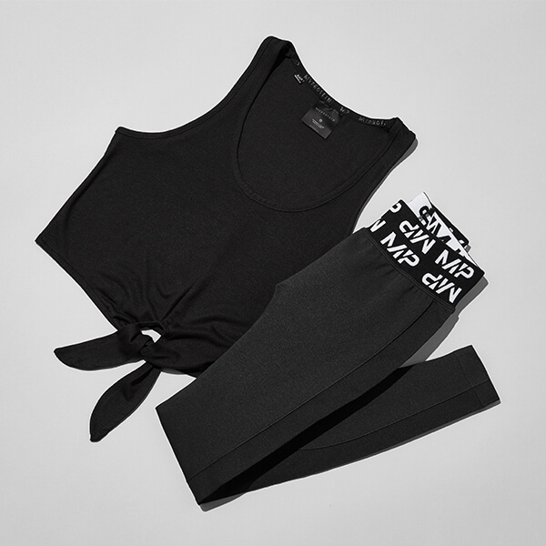 Buy Women S Bestselling Bundle Leggings Crop Vest Myprotein