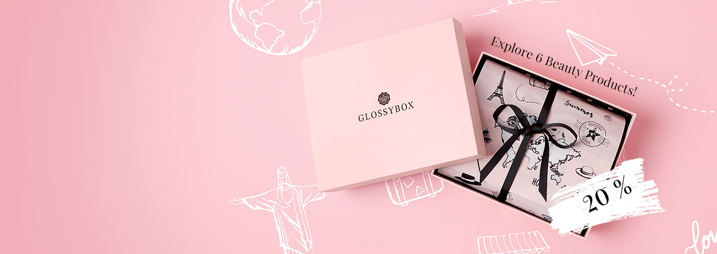 Staycation à la Glossy style! 🌍💋 <br><br>Denna månad tar vi världen hem till dig. Upptäck World of Beauty! Juniboxen har ett värde över hela 1300 kr och vi har fyllt den med sex spännande skönhetsprodukter från Frankrike till USA och England. Gör vardagen lite härligare och luta dig tillbaka och gör dig redo för en lyxig staycation à la Glossy style hemma hos dig!