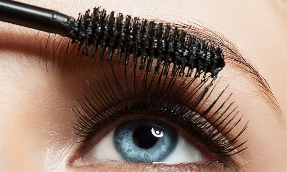 <b>MASCARA FORMULAS WE LOVE - OUR TOP 5</b>
