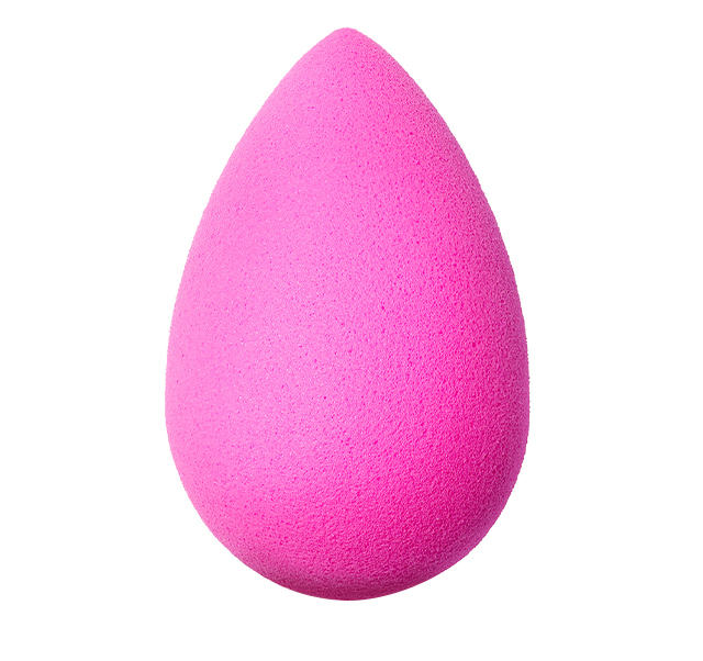 <i>BEAUTYBLENDER</i>