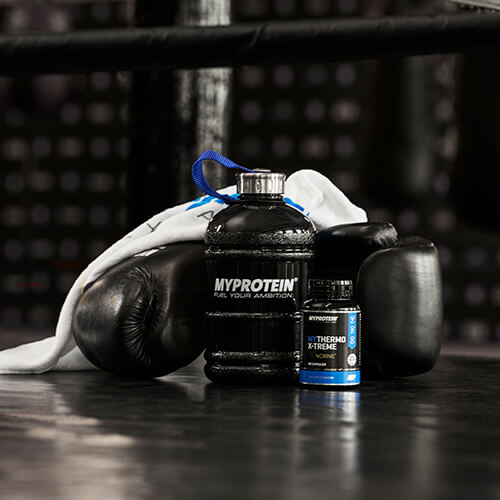 Myprotein boks opreme s pola galon vode bottleand mythermo-exterme proizvoda