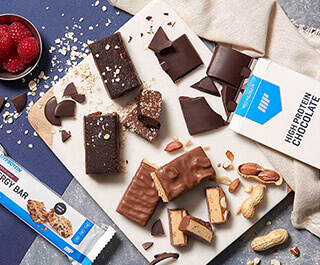 PROTEIN BARS & <br>COOKIES